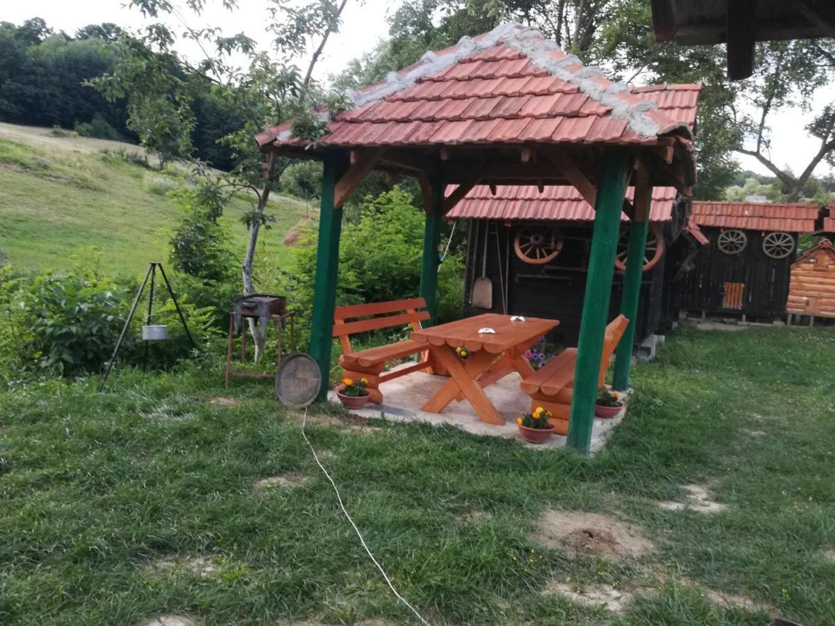 Apartman Bosanska Avlija-Muzej- 维索科 外观 照片